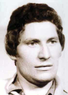 151. Samoborska brigada HV JOSIP RUKLI] Ro en 03. 03. 1953. g. u Samoboru, otac Ivan i majka Katica, Hrvat, katolik. O`enjen, supruga Vesna, otac k}eri Martine te poo~im sina Zvonimira.