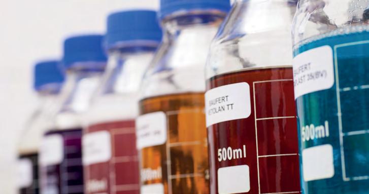 PIGMENTY PŁYNNE OPARTE NA BAZIE TLENKÓW ŻELAZA. LIQUID PIGMENTS PIGMENTS BASED ON IRON OXIDES.