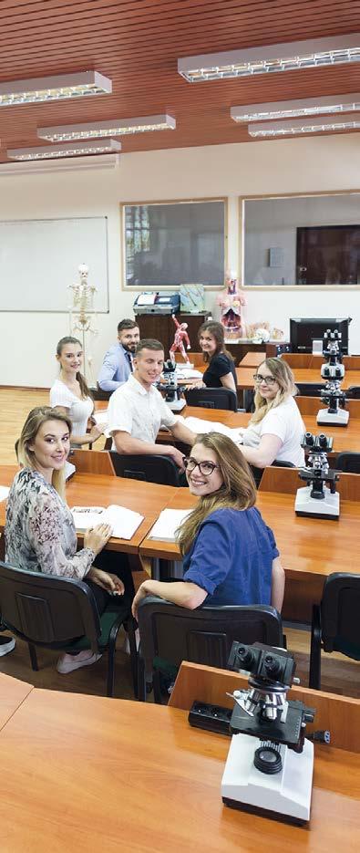 Konsultacje u dietetyka, nie tylko w profilaktyce chorób dietozależnych, lecz także dla zachowania zdrowia, urody, dobrej kondycji fizycznej psychicznej, to już dziś codzienność.