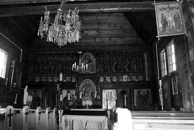 Typologia konwersji świątyń łemkowskich po akcji Wisła Fot. 4. Drewniana cerkiew Św. Michała Archanioła w Świątkowej Małej.
