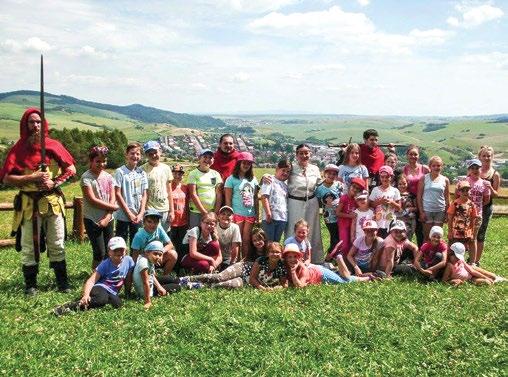 Učili sa odpúšťať, pomáhať, radovať sa, byť trpezliví, štedrí a modliť sa za druhých. Vďaka spolupráci s mestom a pekárňou Švarc tak mohli dobrovoľníci z erka zažiť plno dobrodružstiev s 33 deťmi.