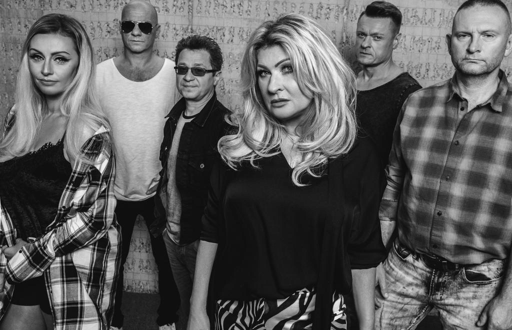 BAJM Jeden z najlepszych polskich zespołów pop-rockowych założony w Lublinie w 1978 r. przez Beatę Kozidrak, Andrzeja Pietrasa, Jarosława Kozidraka i Marka Winiarskiego.
