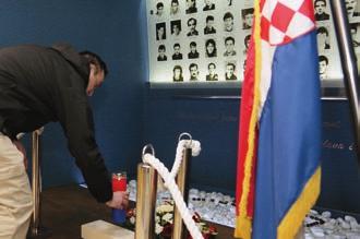 izvršenje složenih zadaća, pripadnici Hrvatske ratne mornarice pokazali ljudsko lice, empatiju i humanost.