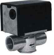 7. CONTROLS 7. AUTOMATYKA S type control It is on/off type control. The heater operation is regulated by a thermostat that switches on the device in case of temperature drop below the pre-set value.