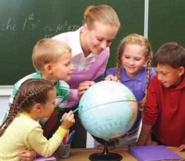 etwinning balsai Kitas žmogus, kurį ten sutikau, buvo mokyklos vadovas iš Rumunijos. Nusprendėme savaitei apsikeisti anglų kalbos mokytojais. Mainai vyko 2010 metų kovo mėnesį.