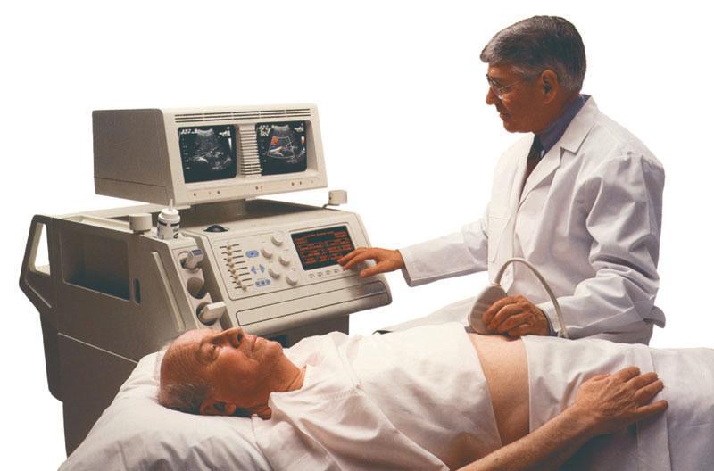 ULTRASONOGRAFIA Do obrazowania wykorzystywana jest część odbita fali w postaci tzw. powracającego echa, które analizowane jest pod kątem położenia (czasu powrotu) i intensywności.