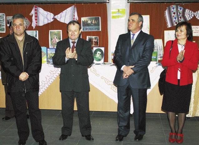 Emoþia apropierii sfârºitului de martie a cuprins, încet-încet, întreaga comunitate ucrai - neanã din Tulcea, motivul principal constituindu-l organizarea amplei manifestãri 196 de ani de la naºterea