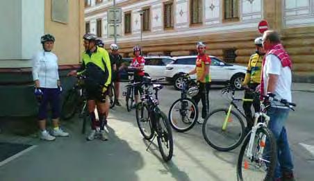 Na prvej cykloakcii sa zúčastnilo pomerne veľa cyklistov z univerzity (11), medzi ktorými nechýbal ani rektor UMB doc. Ing. Vladimír Hiadlovský, PhD., kvestor UMB Ing.