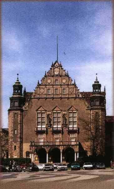 ŭropa Bulteno 9 Junio 2010, N 6 (95) Ankaŭ ĉi-jare startos unujara instruista trejnado en la Universitato Adam Miczkiewicz kunlabore kun ILEI kaj Edukado.net: http://www.staff.amu.edu.
