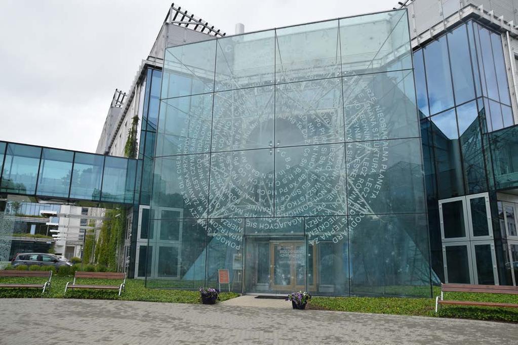 Wydział Biologiczno-Chemiczny Uniwersytetu w Białymstoku to doskonale wykwalifikowana kadra naukowa, wysoki poziom prowadzonych badań, znakomicie wyposażone laboratoria oraz ciekawa oferta edukacyjna.