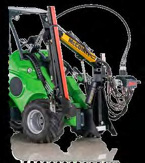 Hydrauliczny wysięgnik zapewnia doskonały zasięg i możliwość koszenia po obu stronach