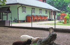 com/pracowniamodyregionalnej Kontakt: +48 607 174 290 4.