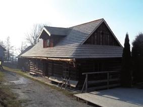 Każdy z pokoi jest urządzony w innym klimacie. Adres: ul. Wiejska 22A, 43-440 Goleszów Strona www. topolej.pl Kontakt: +48 665 668 228 2.