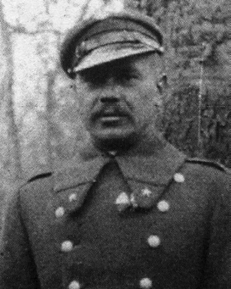 Część 2 183 Włodkowski Adolf, s. Mikołaja i Marii, ur. 1 lipca 1906 r. (1907 r.) w Kamieńcu Podolskim, podporucznik rezerwy Wojska Polskiego, zam. w Grodnie, leśnik, aresztowany 18 grudnia 1939 r.
