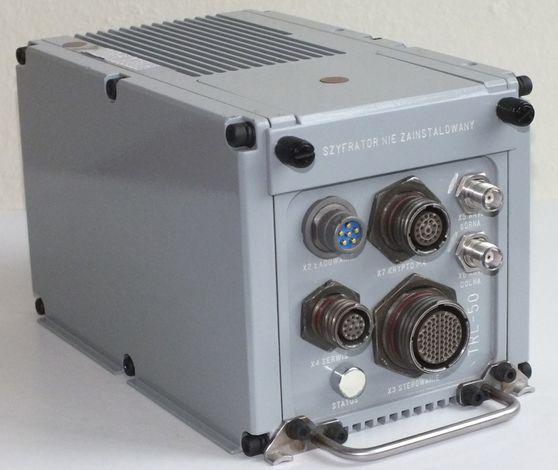 Transponder TRL-50 fot. PIT-RADWAR Przypomnijmy, że system RIFF umożliwia identyfikację obiektów naziemnych z powietrza, co radykalnie zmniejsza ryzyko ognia bratobójczego.