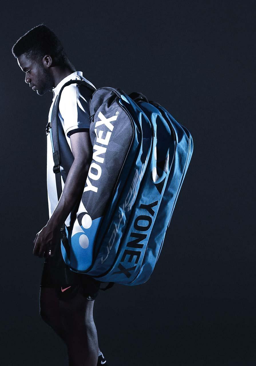 TORBY 53 Stworzone z myślą o tym by chronić Twój sprzęt, torby YONEX są idealnym uzupełnieniem Twojego sportowego ekwipunku.