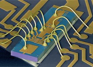 Wyzwania dla inżynierii fotonicznej Większa szybkość danych Większa dostępność przełączników 13xx,15xx Mniejsze zintegrowane modulatory o parametrach LiNbO3 Mniejszy wymiar / Wyższa gęstość w porcie