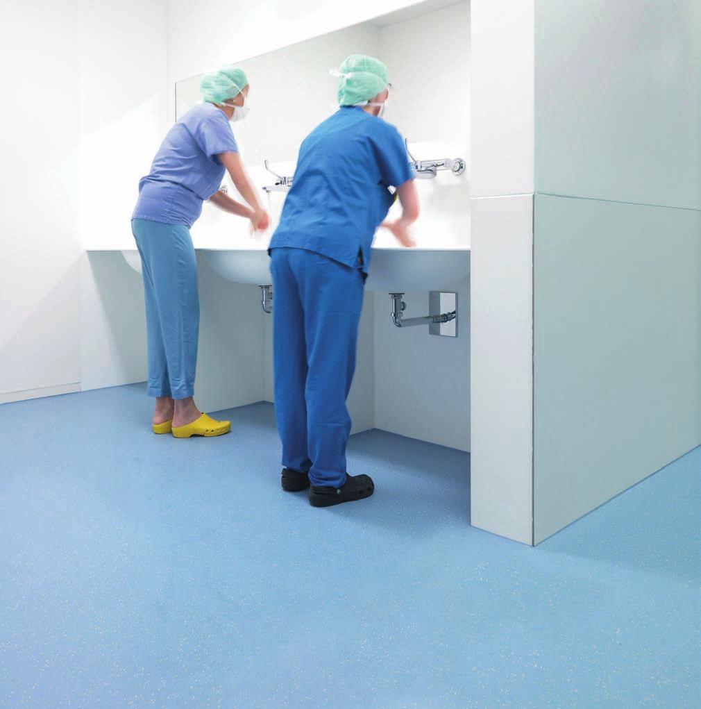 6 nora systems Antypoślizgowość Dobre przygotowanie miejsca pracy oznacza bezpieczeństwo. Wykładziny podłogowe nora są antypoślizgowe i pozwalają na zminimalizowanie ryzyka upadku.