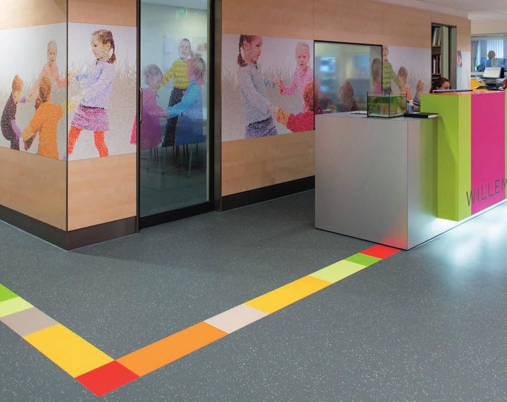 8 nora systems Higiena i ochrona przed infekcjami Wiele wykładzin podłogowych nie nadaje się do zastosowania w obiektach służby zdrowia ze względu na wysokie stężenie środków dezynfekujących