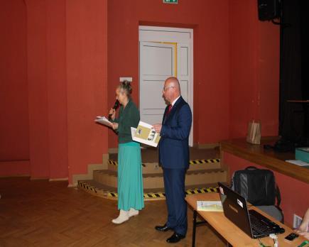 Cele projektu 1/2 Zachęcenie nauczycieli do sięgnięcia po nowe metody