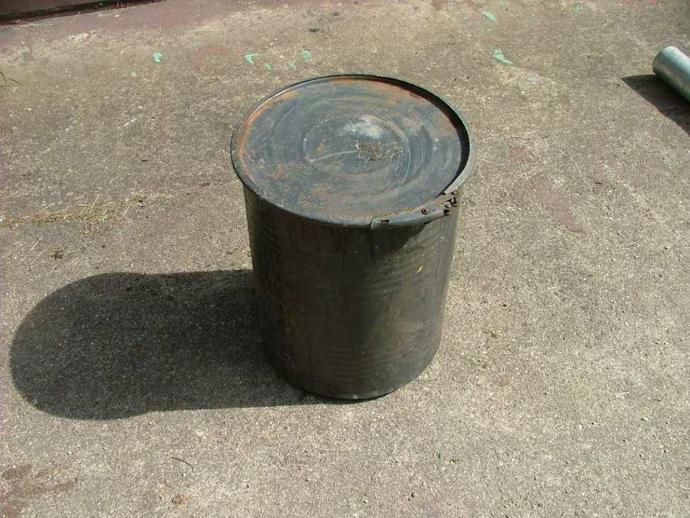 Pojemnik rurowy do 10 kg TNT Skrzynka duŝa do 100 kg TNT 3.