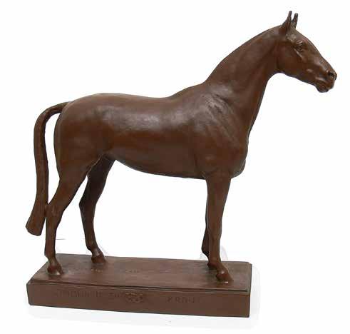 32 Figura kobiety Królewska Manufaktura Majoliki w Kadynach, l. 30. XX w., proj. Ludwig Manzel (1858 1936) glina; sygn.