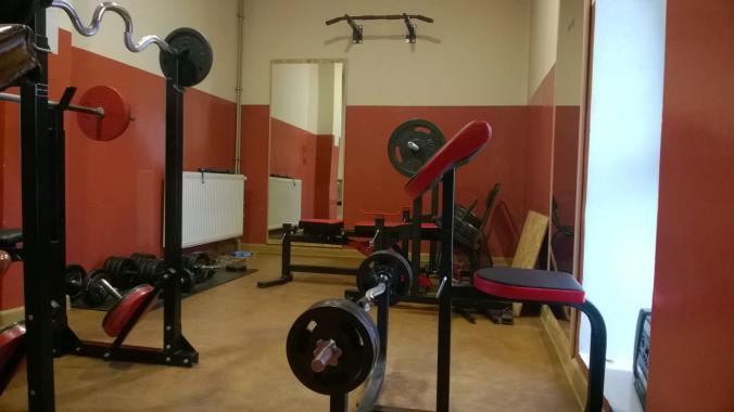 26 doposażono siłownię w JRG nr 2; Fot. Wyposażenie siłowni 4.2. Wyposażenie w pojazdy.
