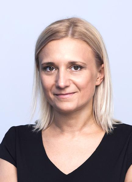 ANNA WYKURZ CEO WE DO HOTELS MAŁGORZATA PIOSZYK TRENER WE DO HOTELS Efektywnos ć oznacza przede wszystkim osia ganie najlepszych efektów przy najniz szych kosztach.