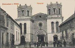 Synagoga w Mielcu Nieistniejąca synagoga, która była zlokalizowana w Mielcu na rogu ulicy Joachima Lelewela. Synagoga została zbudowana w XIX wieku na miejscu starej drewnianej synagogi.