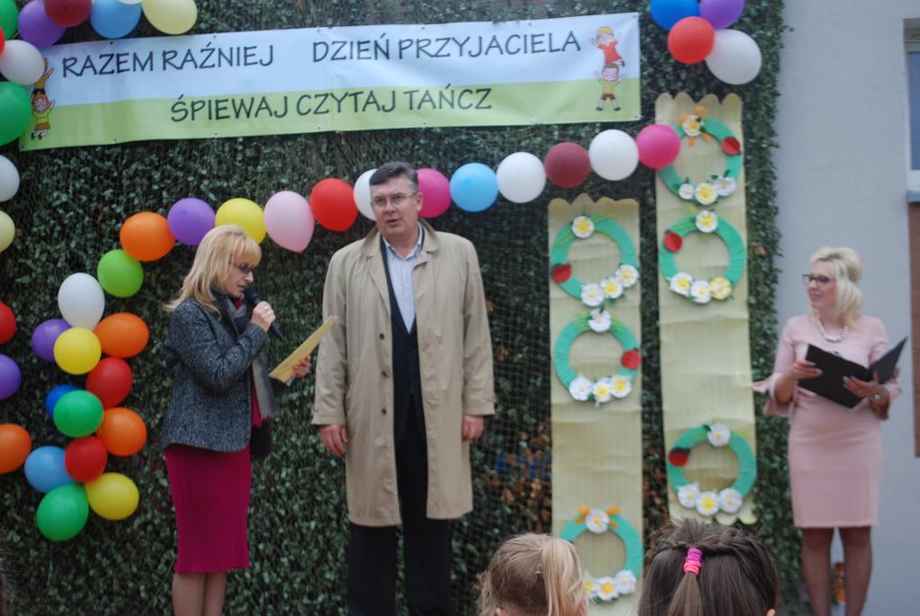 Świadczy o tym współpraca z panem Witoldem pracownikiem poradni psychologiczno pedagogicznej, autorem programu Tolerancja dla niepełnosprawności.