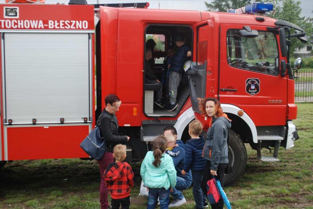 Naszymi gośćmi byli strażacy z OSP Błeszno, którzy zaprezentowali pokaz