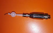 5 Zestaw do naprawy porcelany Embrace Restoration PFM Repair Kit (Pulpdent) nego przestrzegania procedur postępowania klinicznego, które jest zawarte w instrukcji zestawu naprawczego.