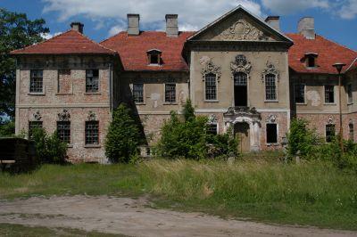 1. Główny Zbiornik Wód Podziemnych nr 150 Pradolina Warszawa-Berlin; 2. Główny Zbiornik Wód Podziemnych nr 302 Pradolina Barycz-Głogów. 2. Dziedzictwo kulturowe. ziem.