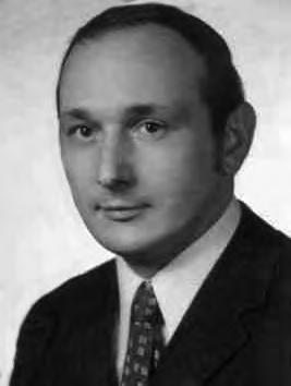 Chirurgia była jego pasją (wspomnienie o Sławomirze Wichanie) Sławomir Wichan urodził się 18 sierpnia 1939 r. w Łodzi. Naukę rozpoczął w szkole podstawowej przy ul. Bocznej 82.