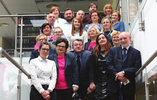 cieszący się dużą popularnością. Senat AMW w 2008 roku, podążając za wzorem innych uczelni przyjął uchwałę o budowie nowego, nowoczesnego gmachu biblioteki głównej, który oddano do użytku w 2012 roku.