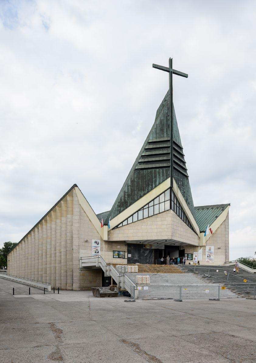 KOŚCIÓŁ PW. ŚW.