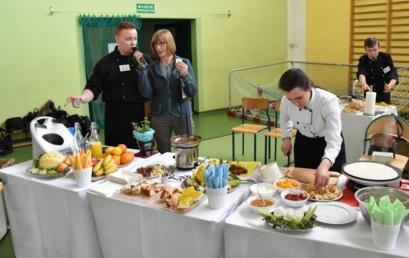 przez Wydział Rozwoju Gminy Festiwal Szprotawskich Zawodów i Szkół Cel imprezy: