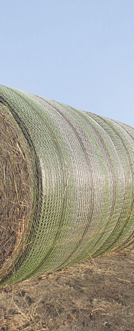 24 PRODUKTY ZWIĘKSZAJĄCE WARTOŚĆ WYTWORZONYCH BELI ROZWIĄZANIA DO PAKOWANIA PLONÓW Produkty do pakowania plonów John Deere podnoszą wydajność prasy John Deere i zapewniają najlepsze zabezpieczenie