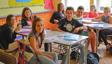 angielskieg (SJC-DL) kurs angielskieg z prgramem zajȩć rekreacyjnych (SJB-DL) kurs angielskieg z prgramem zajȩć rekreacyjnych raz zakwaterwaniem w dmu rdziny gszczącej i biletem kmunikacji miejskiej