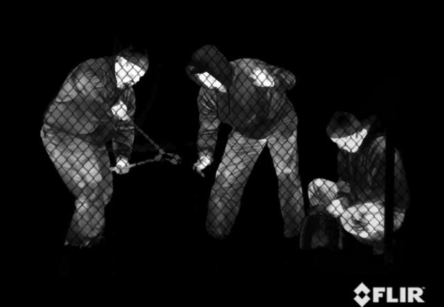 FLIR FC-S Uzyskaj najlepszą jakość obrazu w wymagających warunkach dzięki kamerze termowizyjnej FC-S. Ustanawia ona nowe standardy w branży bezpieczeństwa, czego dowodem jest wiele zdobytych nagród.