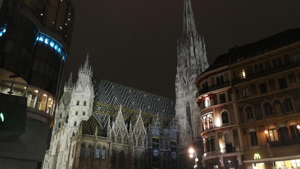 Zainteresowani mogli jeszcze przed wyjazdem zakupić słynny tort Sachera W tym miejscu pragnę gorąco podziękować Prezesowi Rafałowi Depta i Zarządowi SIMP