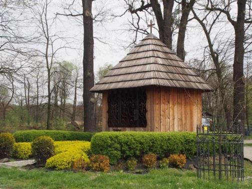 9. Nędza kapliczka (pocz. XIX w.