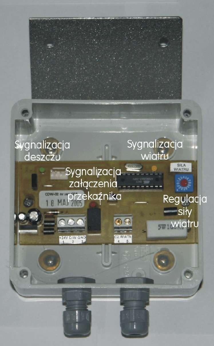 Rysunek 2. Czujka pogodowa deszcz-wiatr CDW-02 3.1.Sygnalizacja wiatru W skład czujki CDW-02 wchodzi czujnik wiatru WENTERO-PROLINE. Powyżej ustawionej szybkości wiatru np.: ok.