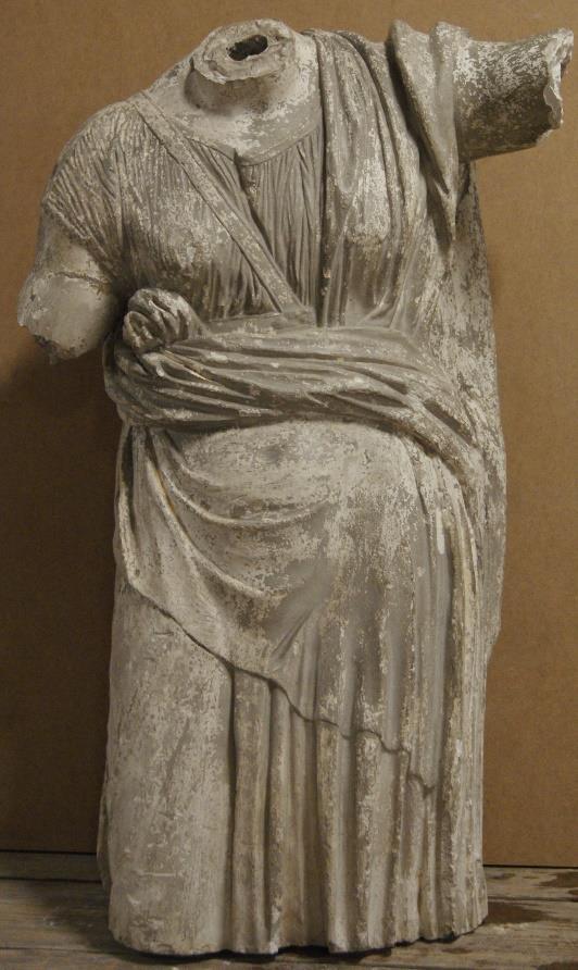 PROGRAM PRAC KONSERWATORSKICH TORS ARTEMIDY, ŁKr 542 STARA POMARAŃCZARNIA MUZEUM ŁAZIENKI KRÓLEWSKIE GIPS ODLEW WYMIARY: WYS. 88 cm., SZER. 53 cm., GŁĘB. 28 cm.