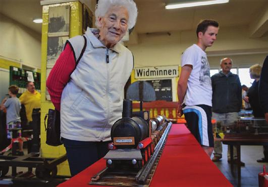 W programie: gry integracyjne mecze piłki nożnej i siatkowej, przeciąganie liny, gra w bule, zumba, rywalizacje indywidualne strzelanie z łuku, rzut oszczepem, pchnięcie kulą, rzuty piłką do celu,