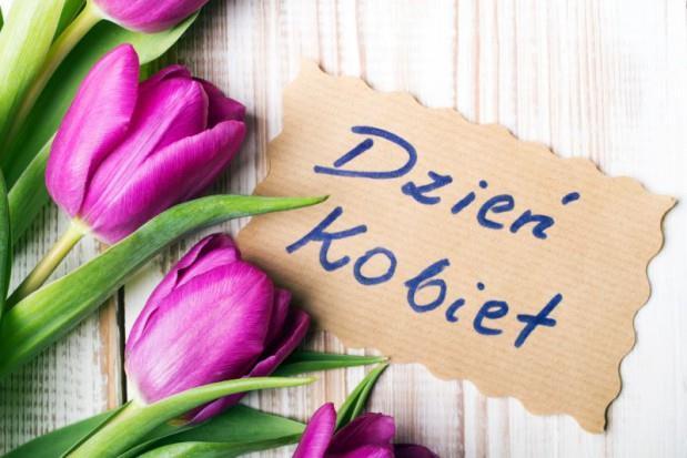 Dzień kobiet Dzień kobiet to coroczne święto obchodzone 8 marca. Pierwszy raz ten dzień był obchodzony 28 lutego.