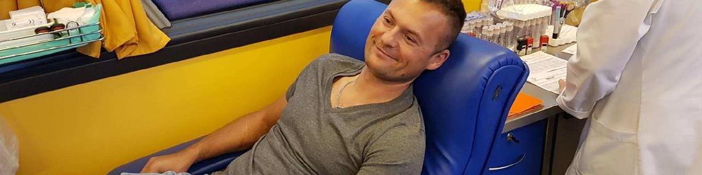 garwolińską komendę Policji podjechał krwiobus, gdzie