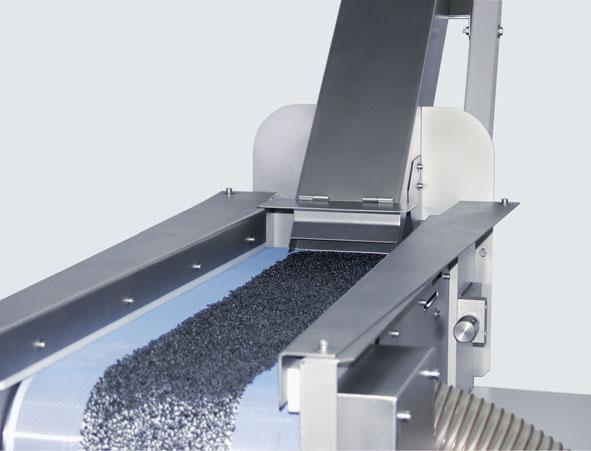 DURO BELT DRYER The solution for abrasive pellets The DURO belt dryer in combination with the SPHERO underwater