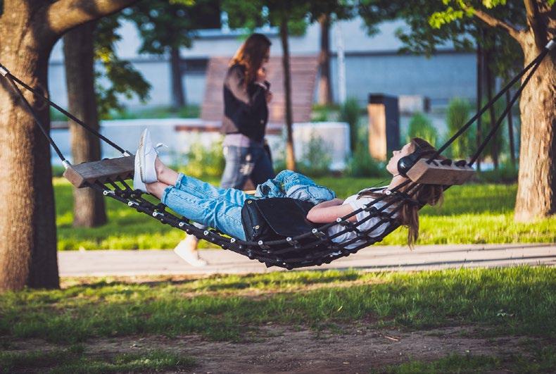 Tworzymy miejską przestrzeń We create the public space Udane inwestycje powstają w dobrej atmosferze.