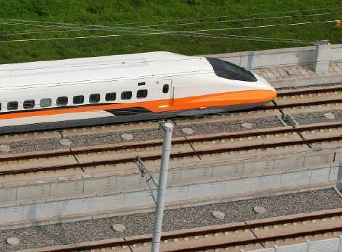 (Tunel Guadarrama, Tunel San Pedro), linii Madyt Barcelona (Tunel Sant Joan Despí); Tajwanie na linii Taipei Kaohsiung; Chinach na linii Wuhan Guangzhou (V max = 350 km/h).